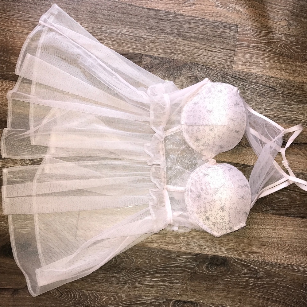 *SOLD* Victoria's Secret babydoll 36C❤️