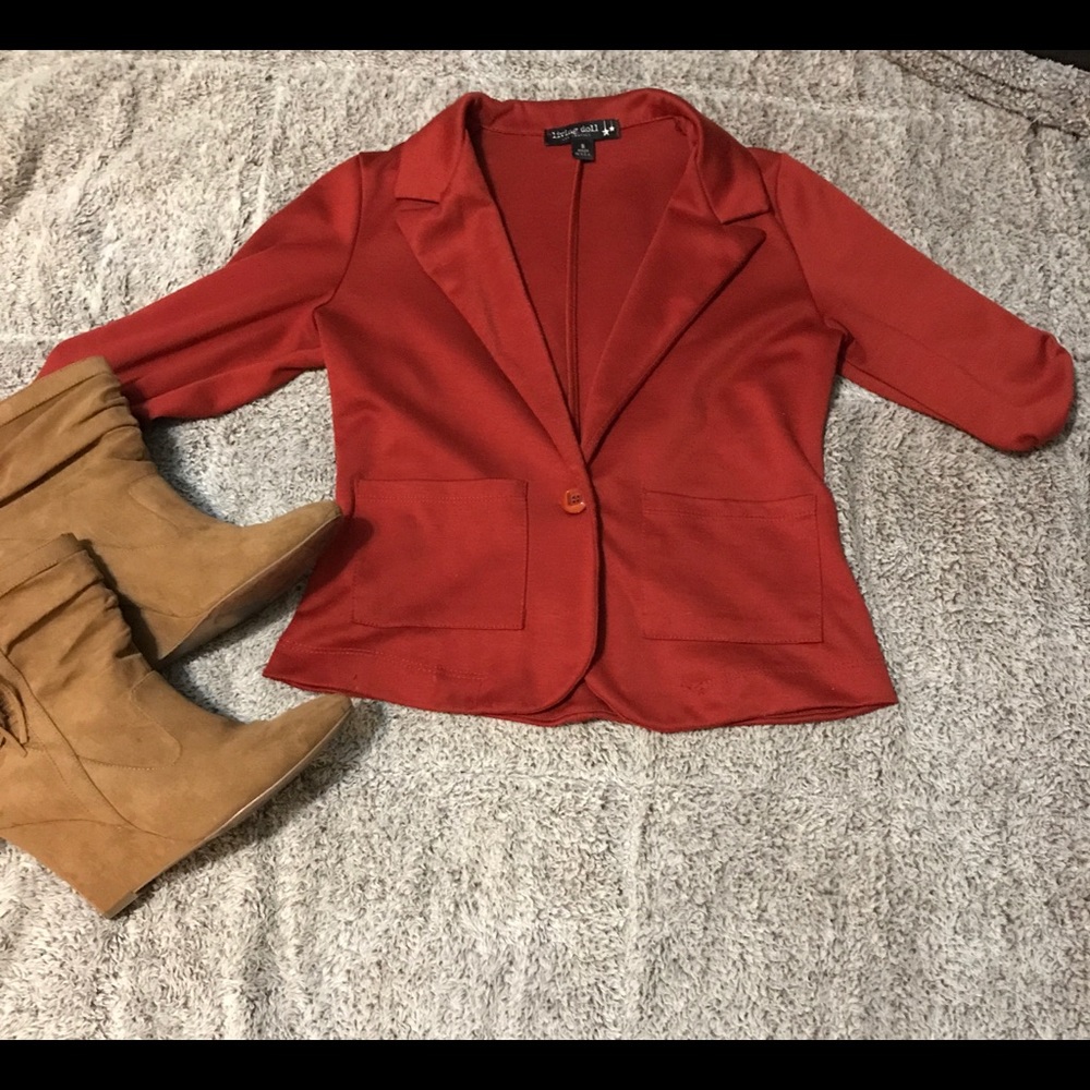 Red 3/4 blazer