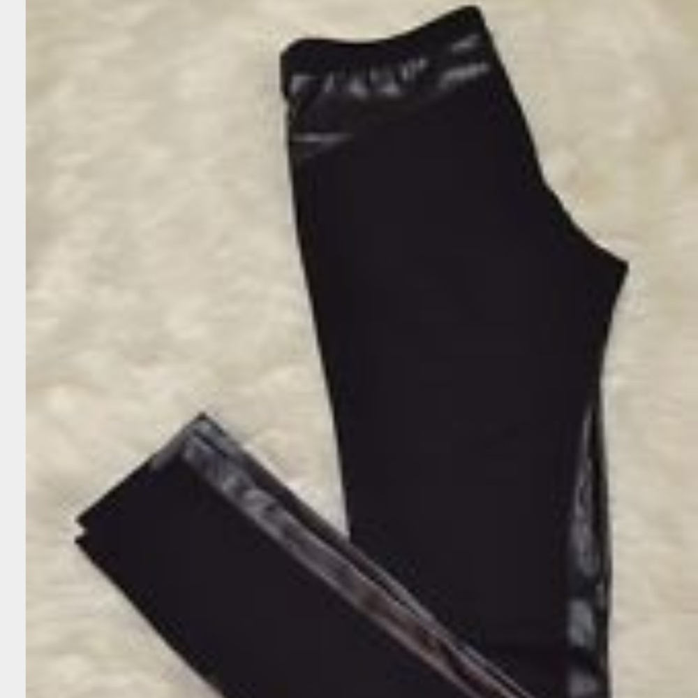 Victoria Secret Faux leather leggings size small