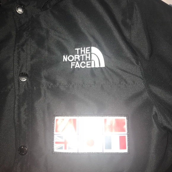 Supreme x The North Face Jacket F/W 2016 - Picture 3 of 4