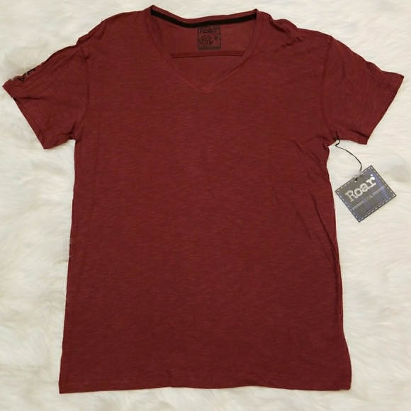 NWT! ROAR MENS FITTED "VINNY" TEE - Picture 1 of 6
