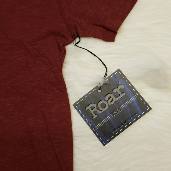 NWT! ROAR MENS FITTED "VINNY" TEE - Picture 2 of 6