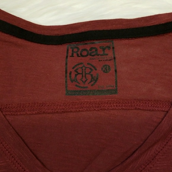 NWT! ROAR MENS FITTED "VINNY" TEE - Picture 3 of 6