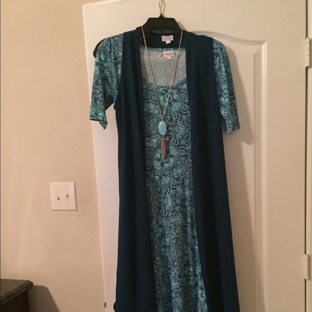 LulaRoe Maxi with matching Joy vest