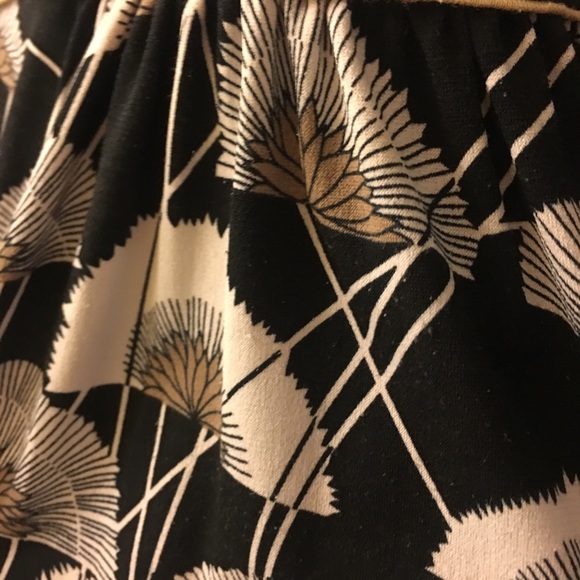 BCBG Pattern Print Tie Back Dress - Picture 7 of 8