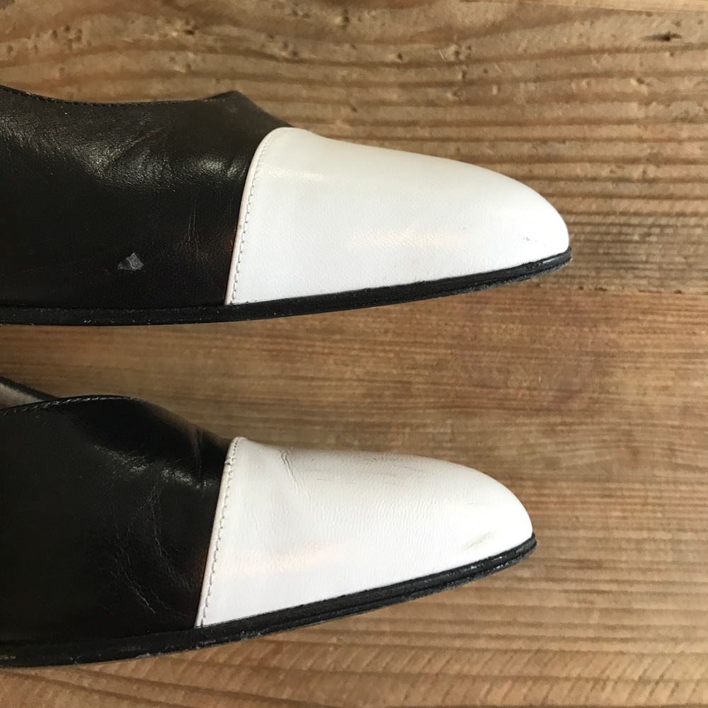 Vintage Chanel Slingbacks Cap Toe - Picture 6 of 7