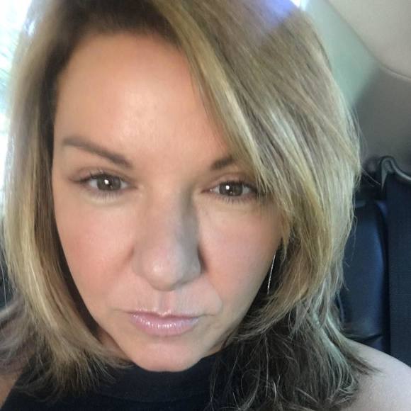 Meet your Posher, Allison - Picture 1 of 1