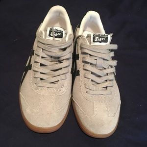 Men's Onitsuka Tigers size 8.5