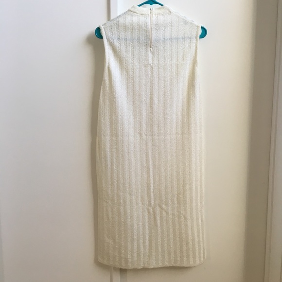 Sleek Vintage Dress - Picture 5 of 8