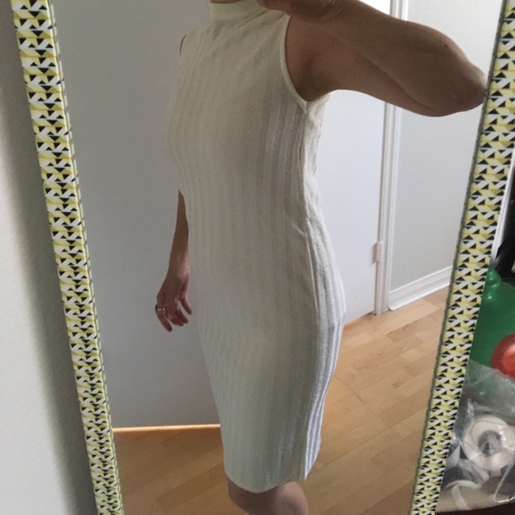 Sleek Vintage Dress - Picture 8 of 8