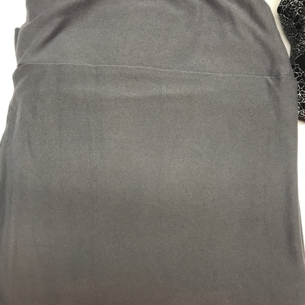 Lularoe TC solid gray leggings