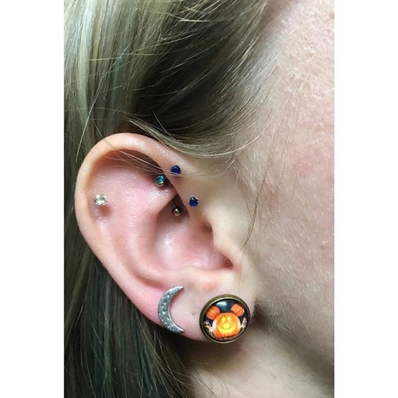 Mickey Mouse Pumpkin Earrings - Disney, Halloween - Picture 2 of 8