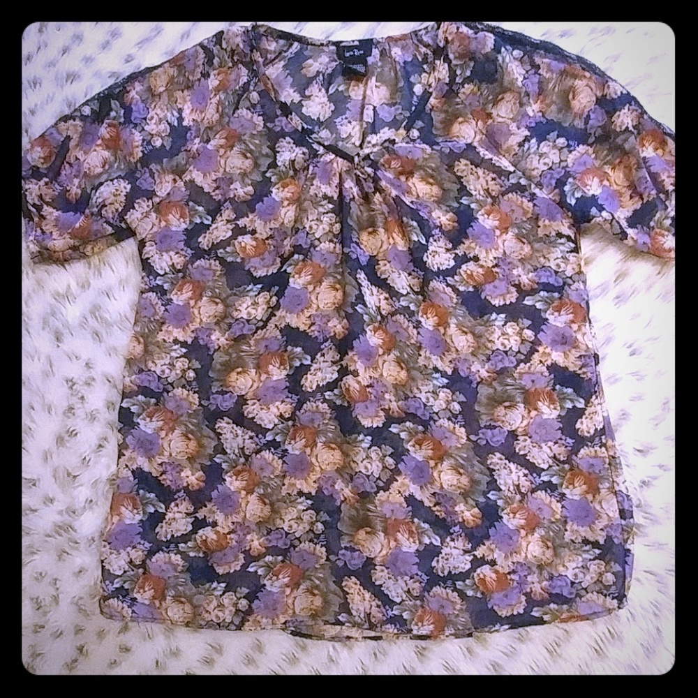 Floral sheer with lace detail shirt