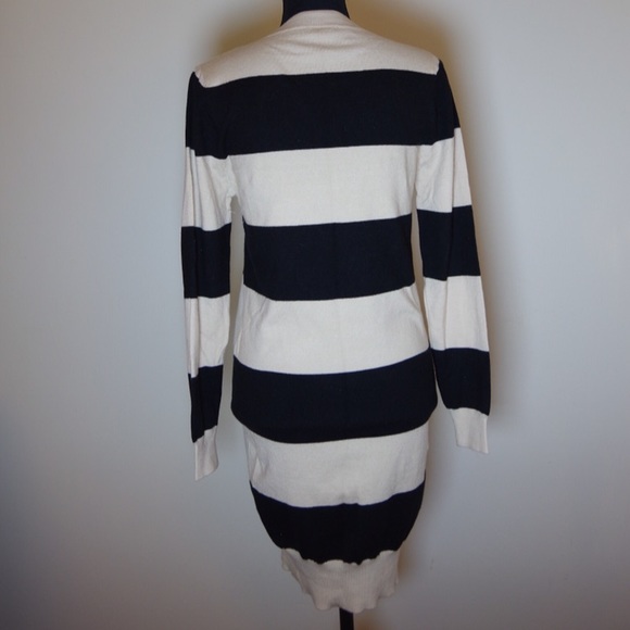 Sweater dress - Picture 2 of 3