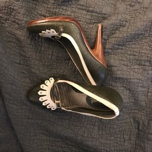 Anne Michelle Mary Jane Pumps