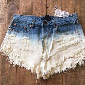 Forever 21 NWT Dip Dye Bleach Denim Shorts