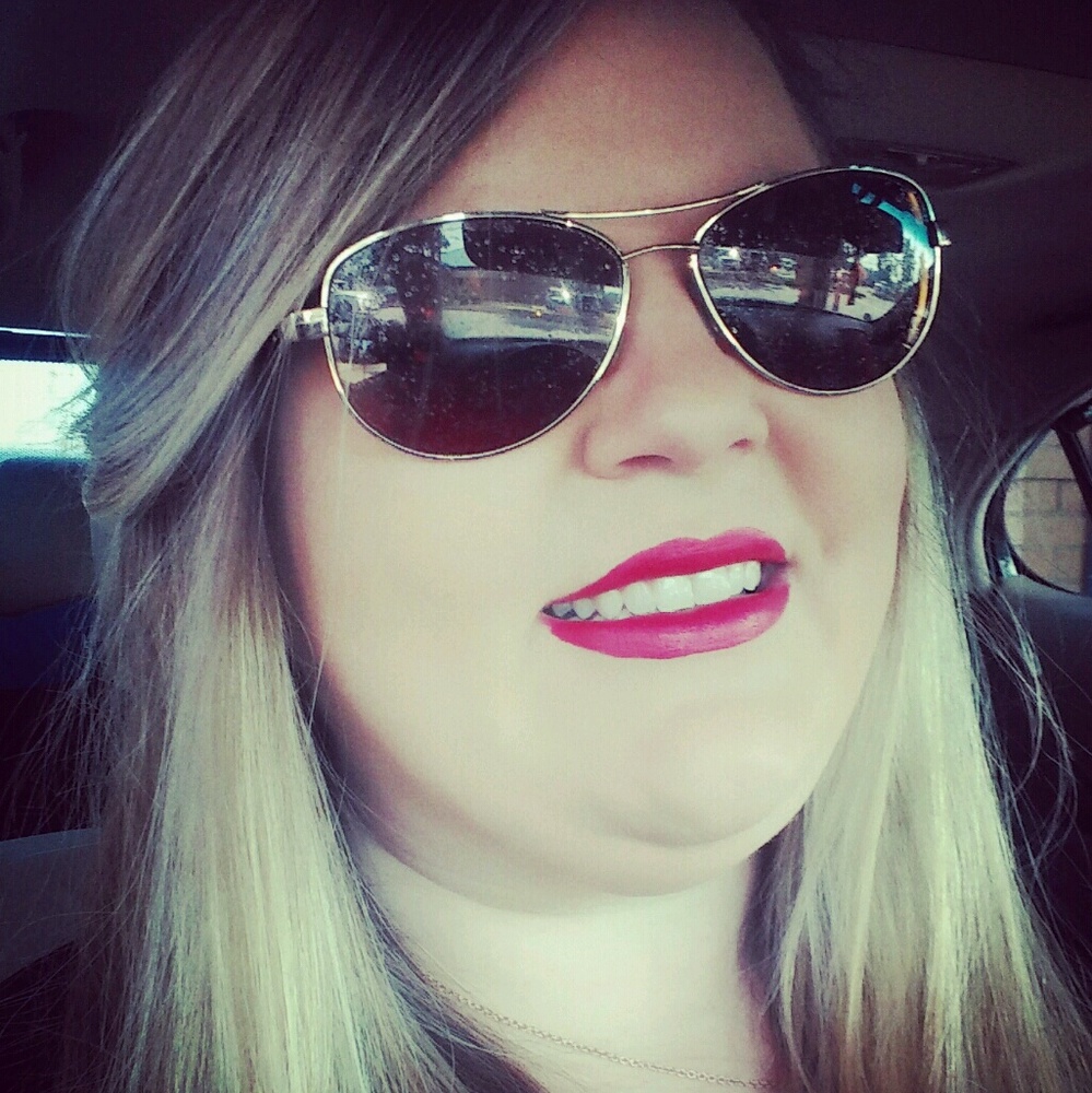 Meet your Posher, Cristie
