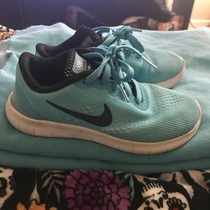 Girls Nikes