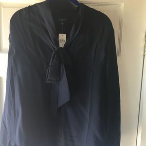 NWT Navy blue ANN TAYLOR silk blouse. Never worn.