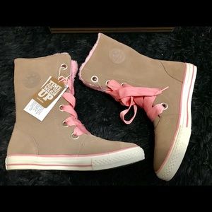 Brand New! Converse Pink/Brown