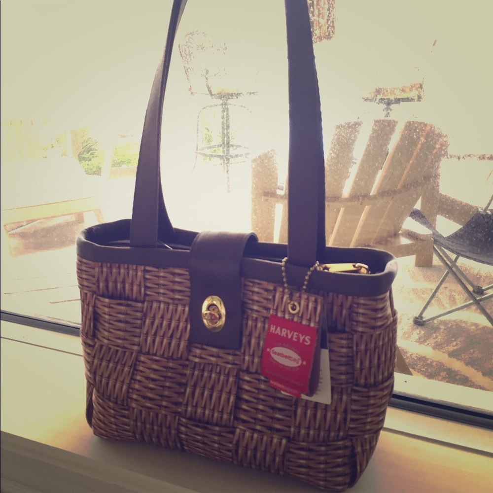 Harvey seatbelt bag. NWT!