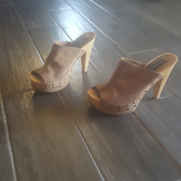 Steven By Steve Madden - Picture 2 of 3