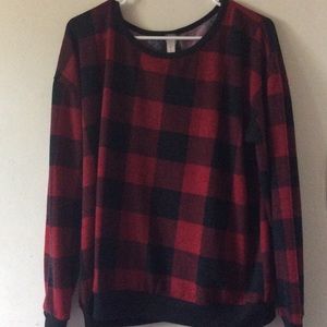 Black and red long sleeve top