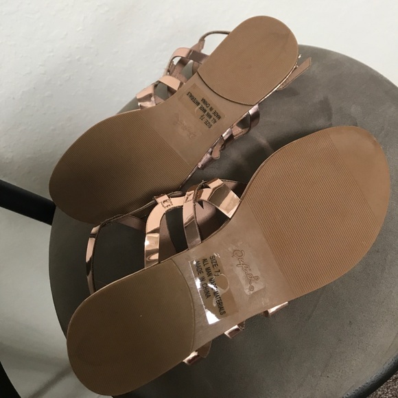 Rose gold colored sandals - Picture 6 of 8