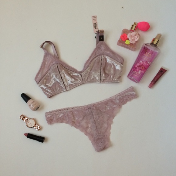 Victoria's Secret Other - 🆕(S) Crushed Velvet Set
