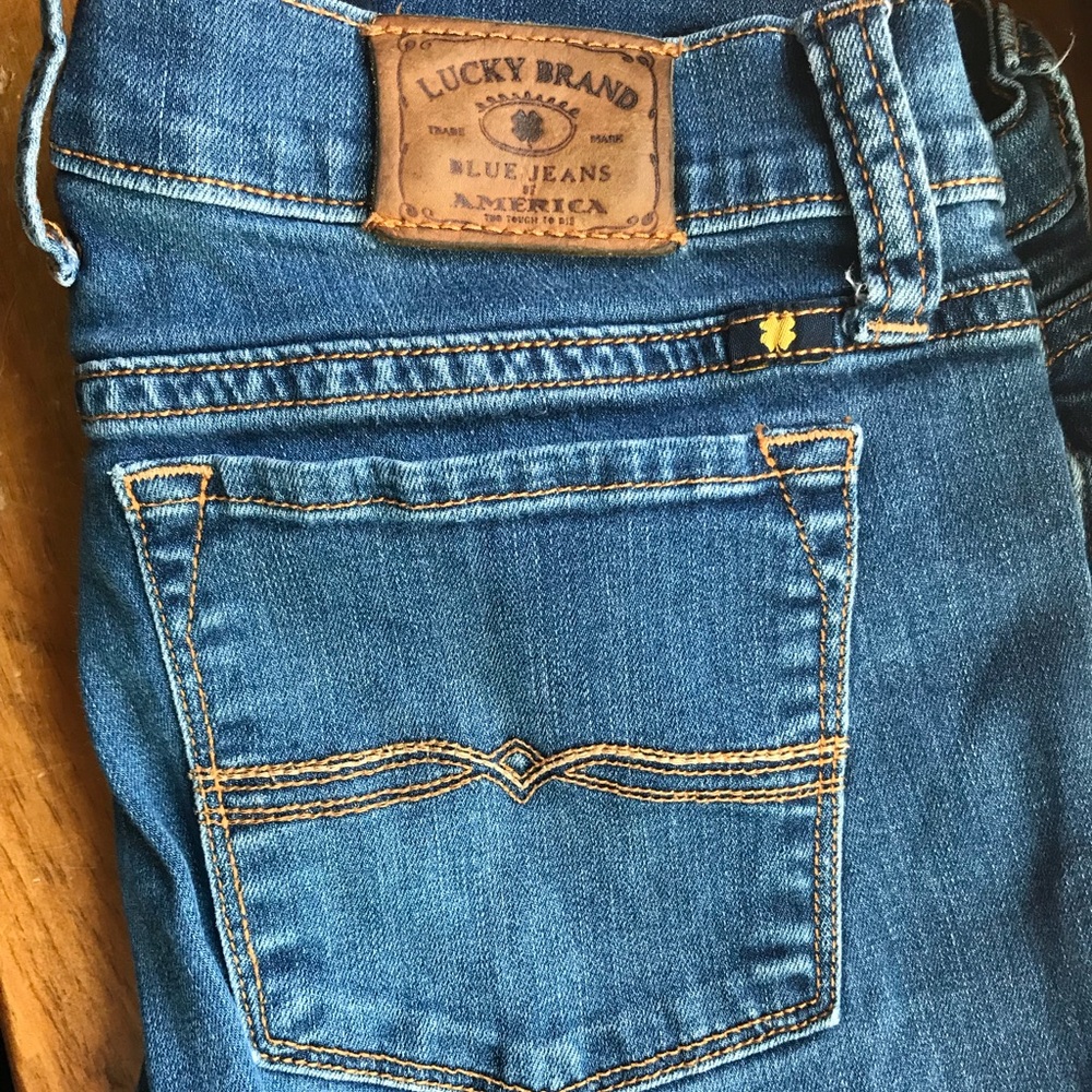 AUTHENIC LUCKY BRAND CAPRIS