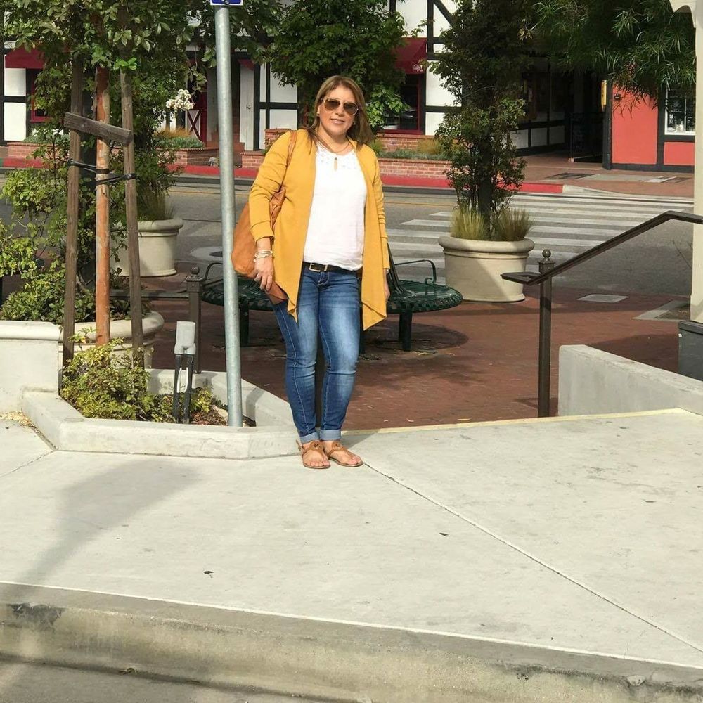 Meet your Posher, Claudia lorena