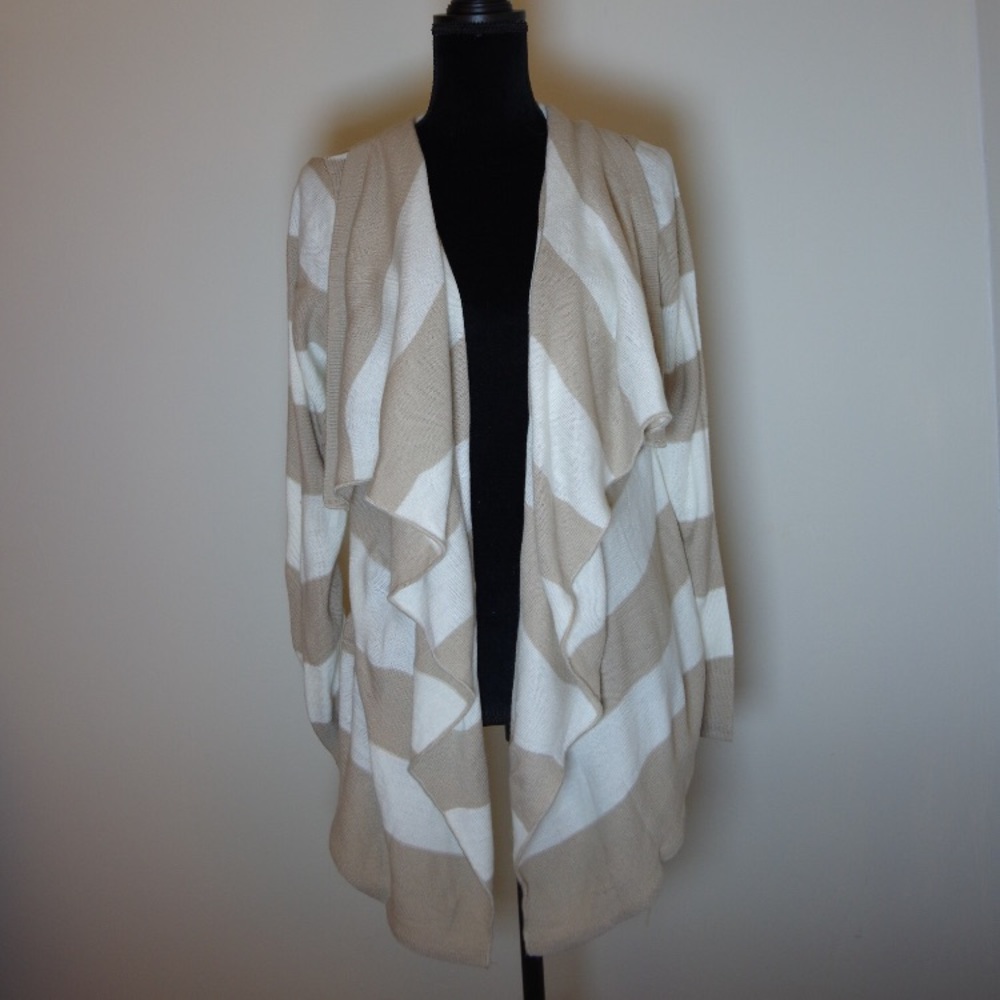 Knit cardigan