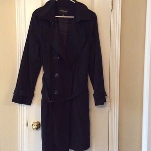 London Fog black trench coat size XL in great cond