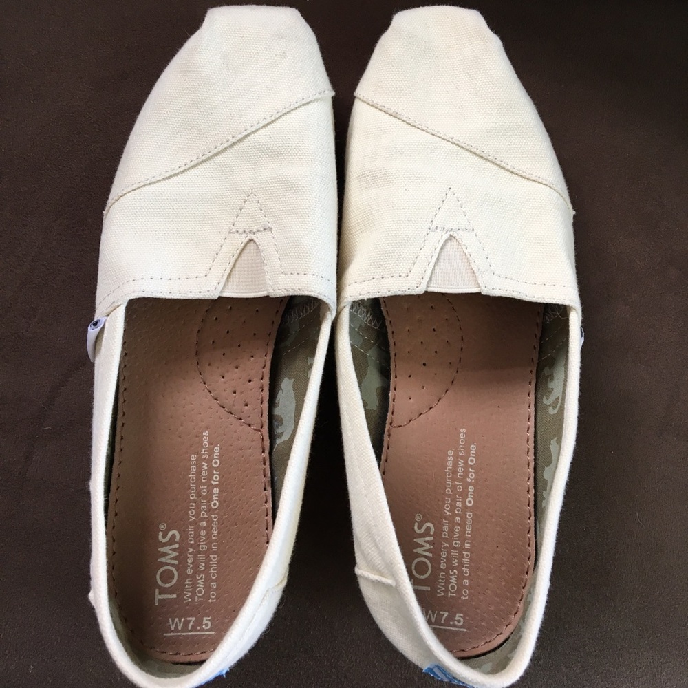 Toms