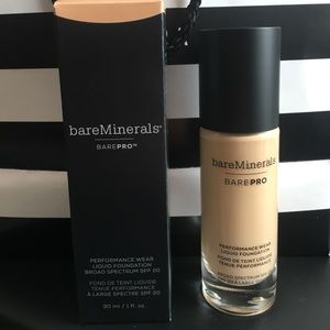 Bare pro performance wear liquid foundation