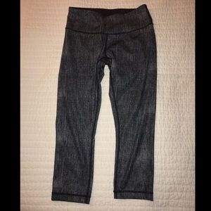 Lululemon cropped leggings size 4