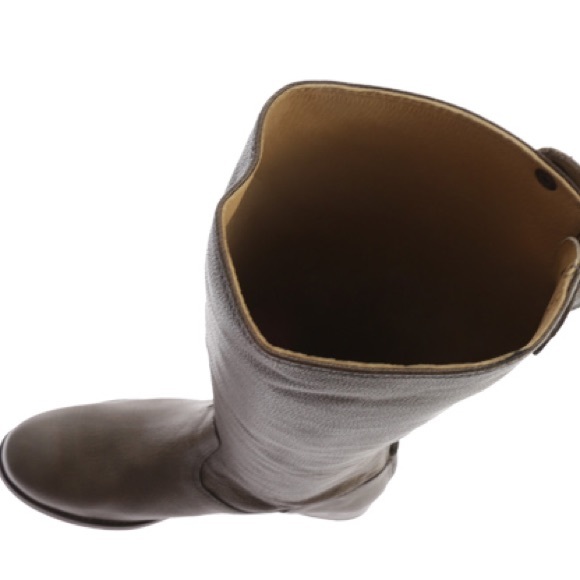 Brand New Frye Boots - Never Worn - Still in Box - Picture 5 of 8