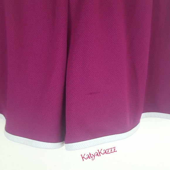 ♥️ADIDAS♥️ RUNNING SHORTS♥️ - Picture 3 of 4