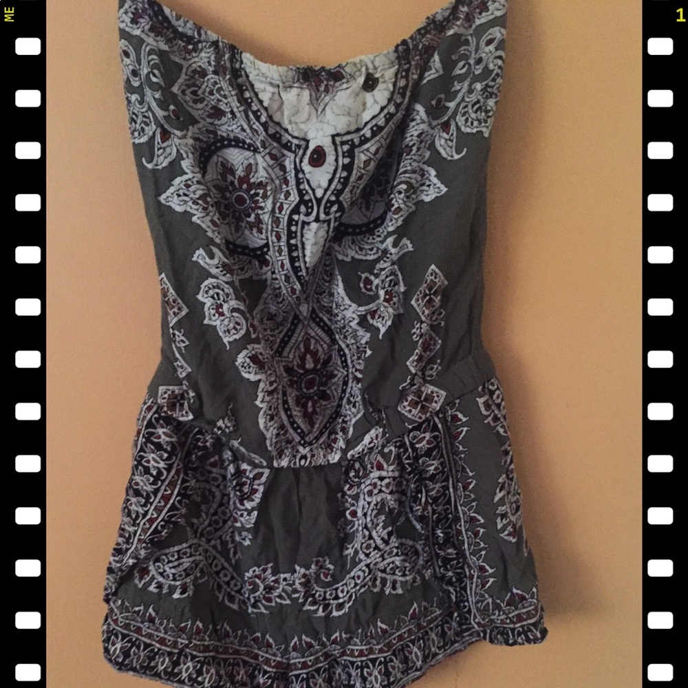 One piece haltertop short piece