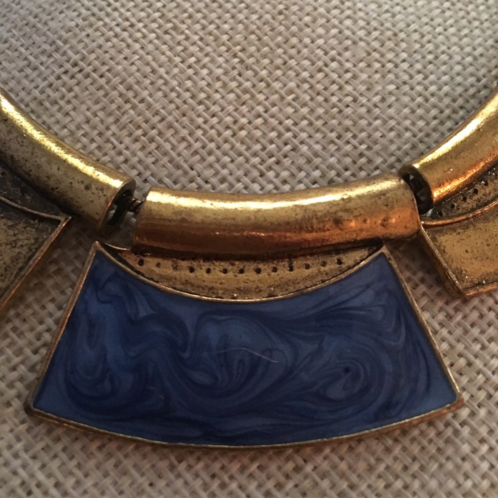 🔵 Pretty royal blue short statement necklaces