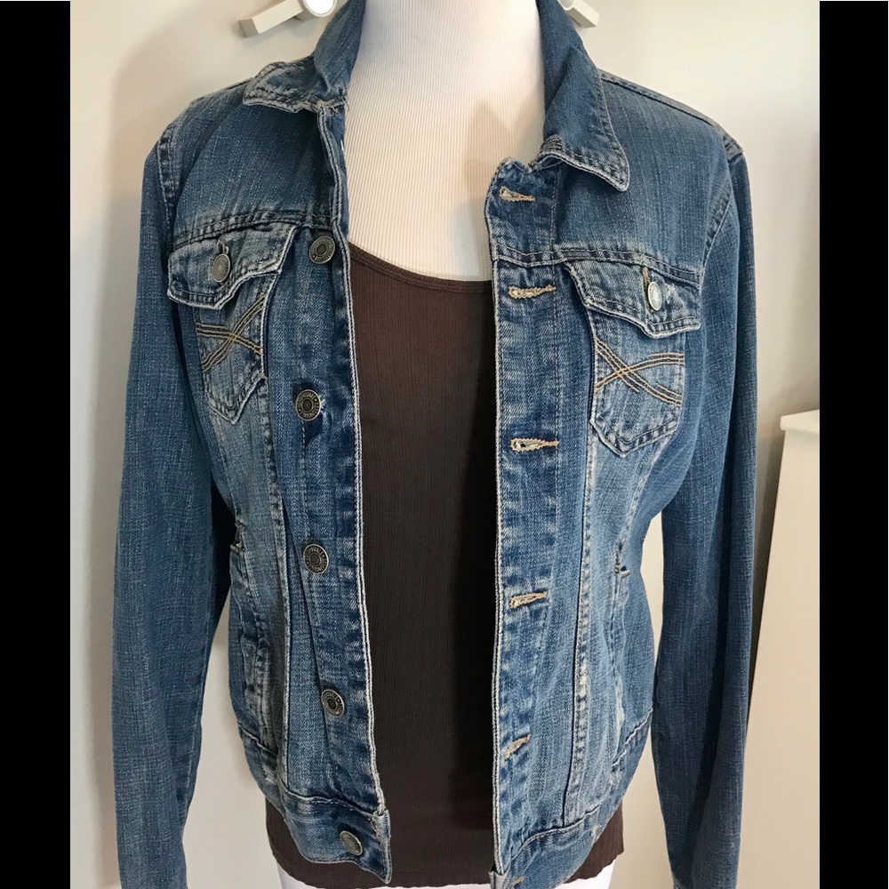 JEAN DENIM JACKET. AEROPOSTALE MEDIUM LIKE NEW