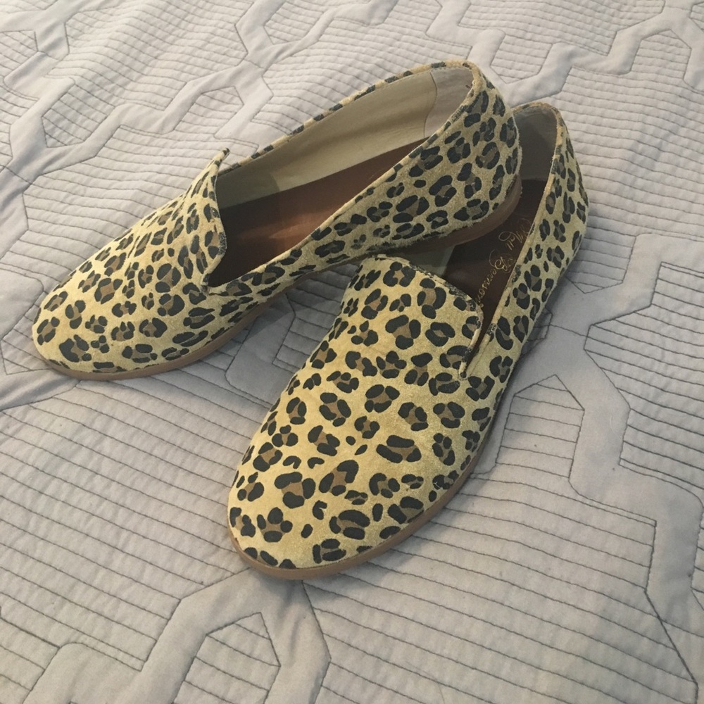 Matt Bernson size 8.5m leopard loafers