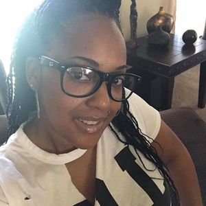 Meet your Posher, Shellie