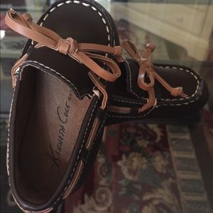 Kenneth Cole New York “Baby Flexy Boat”