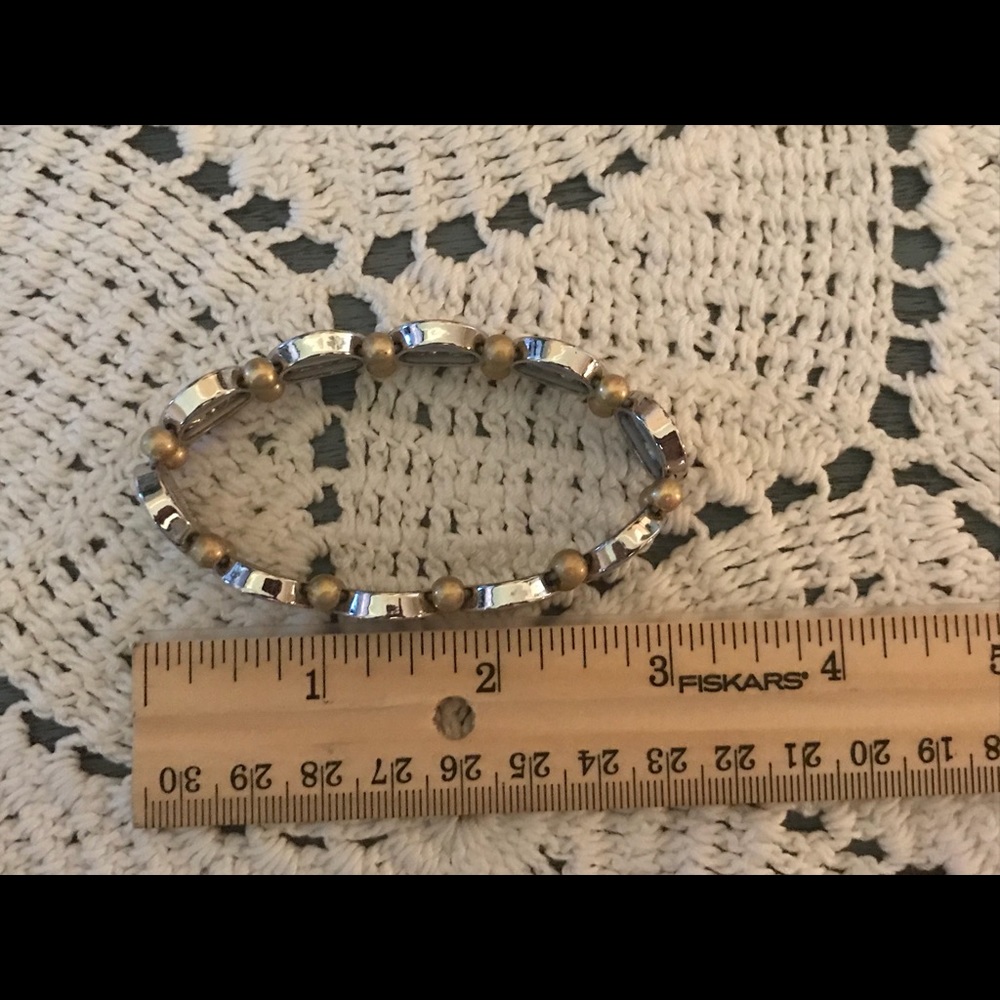 Lia Sophia Stretch Heart Bracelet - Picture 4 of 5