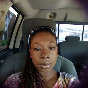 Meet your Posher, Regina