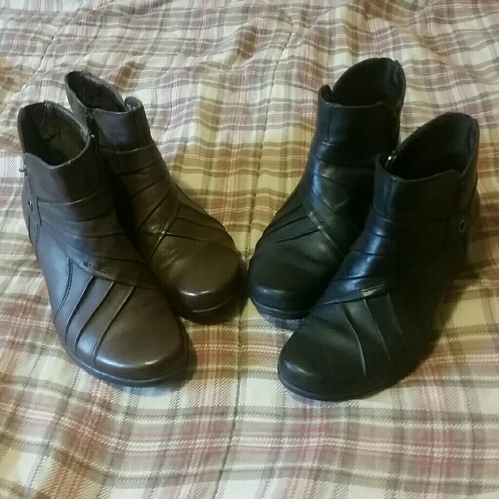 Pair of Earth Origins by earth brand boots