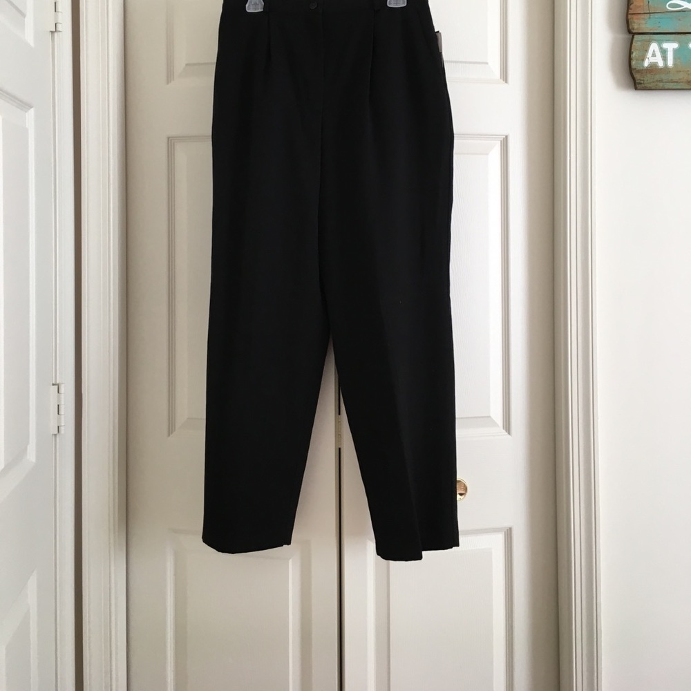 NWT size 14 short women’s pleated trousers
