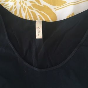 Nikibiki scoop neck top