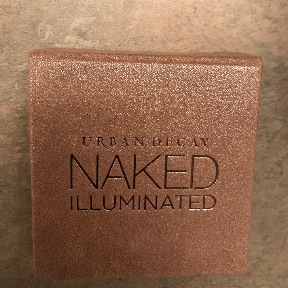 Urban Decay Illuminated Highlight